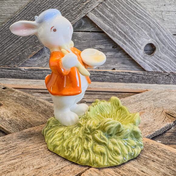 2005 Ceramic Easter Bunny Artist Egg Holder Figurine, Target Brand - Picture 1 of 8